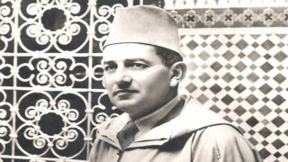 ثورة الملك والشعب في ذكراها ال72..استحضار للتلاحم الوثيق بين العرش والأمة والتزام بمواصلة حمل مشعلها في ظل الوحدة الوطنية والترابية