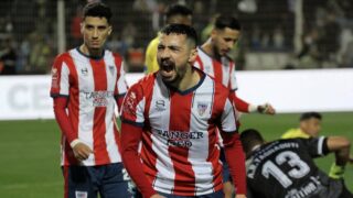 البطولة.. المغرب التطواني يواجه وداد تمارة في قمة الدورة 18