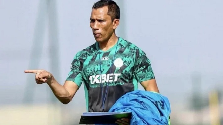 الرجاء يتعاقد رسميا مع المدرب فادلو دافيدز