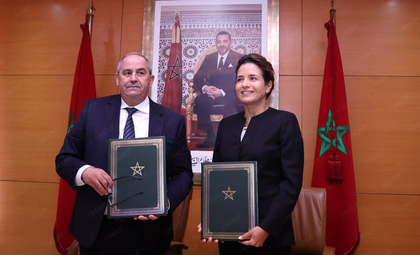الرباط .. توقيع اتفاقية شراكة بشأن برنامج مِنح لطلبة الدكتوراه في مجالي الانتقال الطاقي والتنمية المستدامة