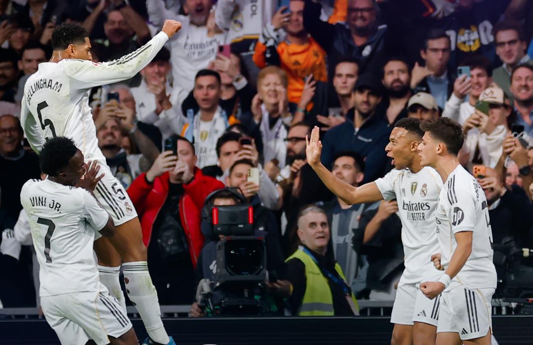 ريال مدريد ينهي هيمنة برشلونة على الكلاسيكو ويبتعد بالصدارة