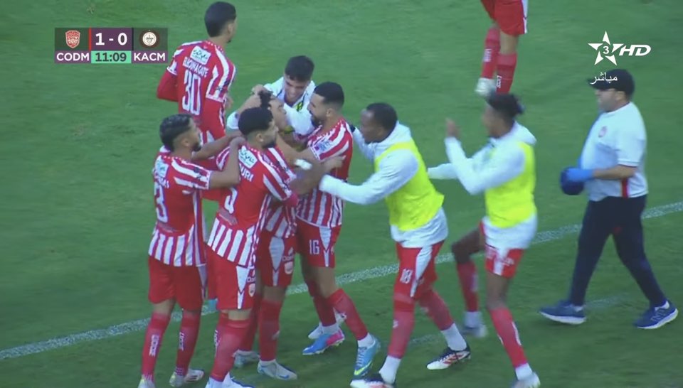 البطولة الاحترافية .. النادي المكناسي يتفوق على ضيفه الكوكب المراكشي