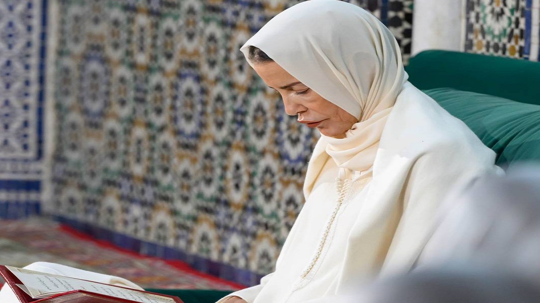 صاحبة السمو الملكي الأميرة للا مريم تترأس حفلا دينيا إحياء للذكرى السابعة والعشرين لوفاة جلالة المغفور له الملك الحسن الثاني