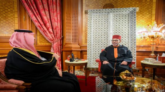 جلالة الملك يستقبل بالدار البيضاء مبعوثا من خادم الحرمين الشريفين ومن ولي عهد المملكة العربية السعودية حاملا رسالة شفوية لجلالته