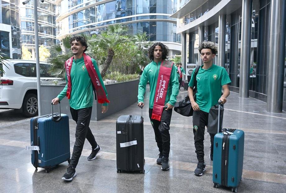 بعثة المنتخب الوطني لأقل من 17 سنة تحل بالدوحة استعدادا للمشاركة في نهائيات كأس العالم