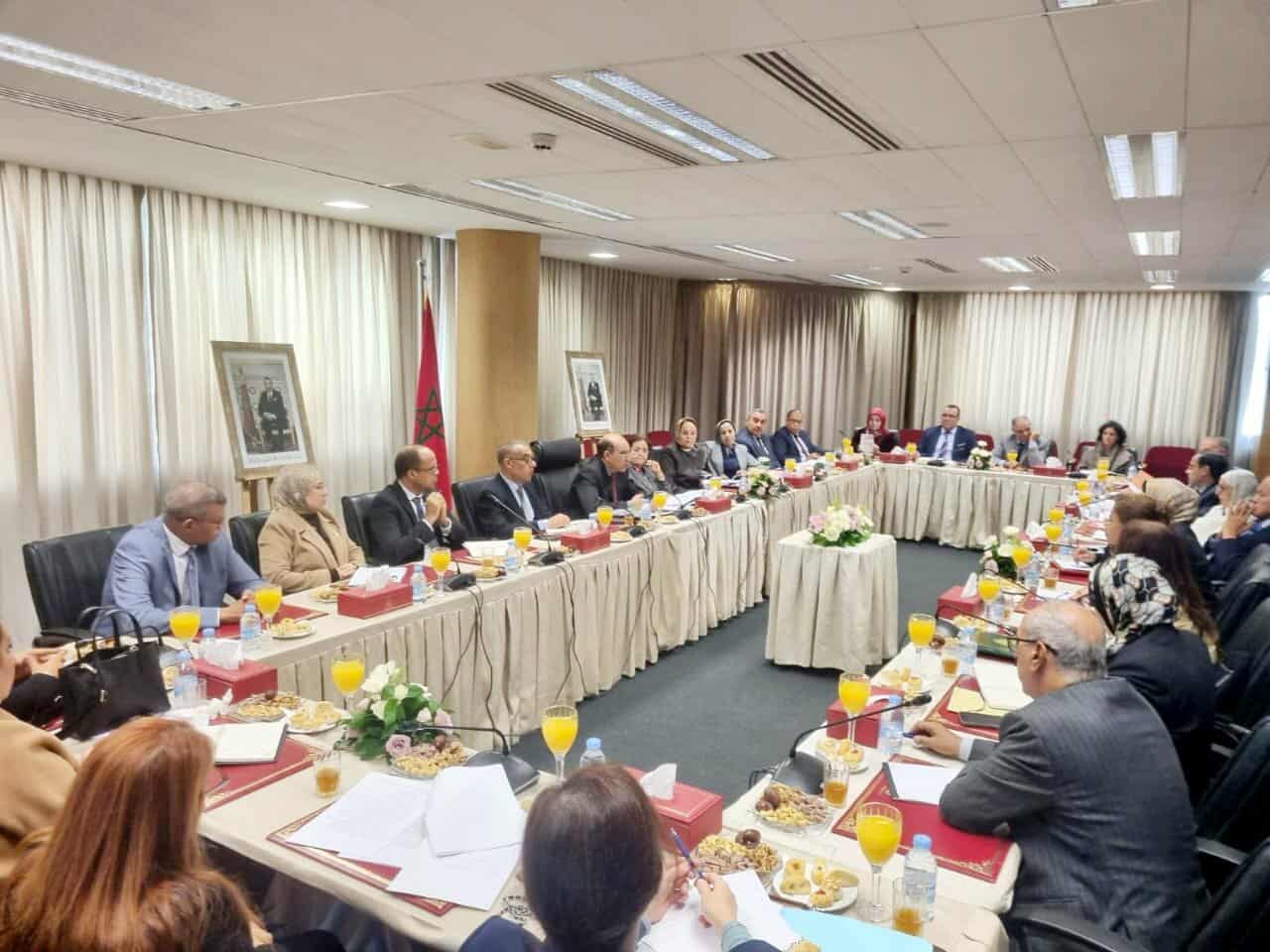 رئيس النيابة العامة يترأس لقاء تواصليا مع المسؤولين القضائيين لدى المحاكم التجارية