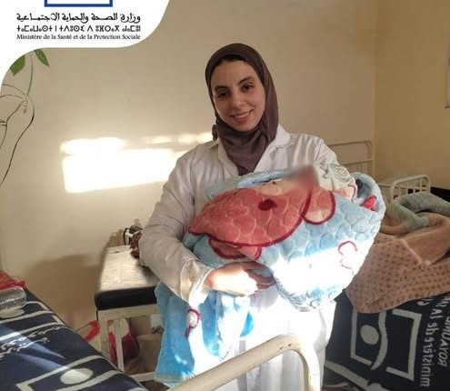 أزيلال.. ولادات آمنة بفضل عملية “رعاية” بالتزامن مع موجة البرد والثلوج بعدد من المناطق الجبلية