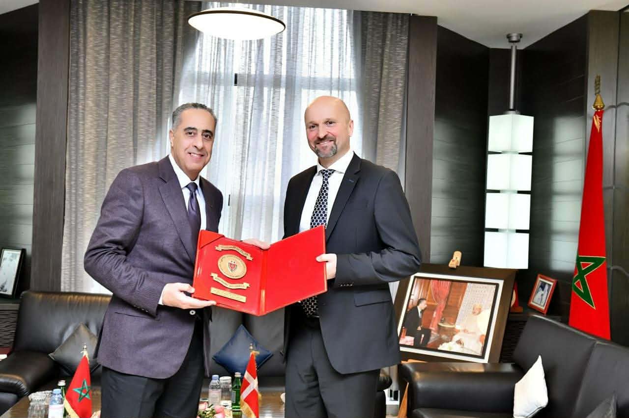 حموشي يتباحث بالرباط مع مدير الشرطة رئيس الوحدة الوطنية المختصة بمكافحة الجريمة المنظمة بالدانمارك