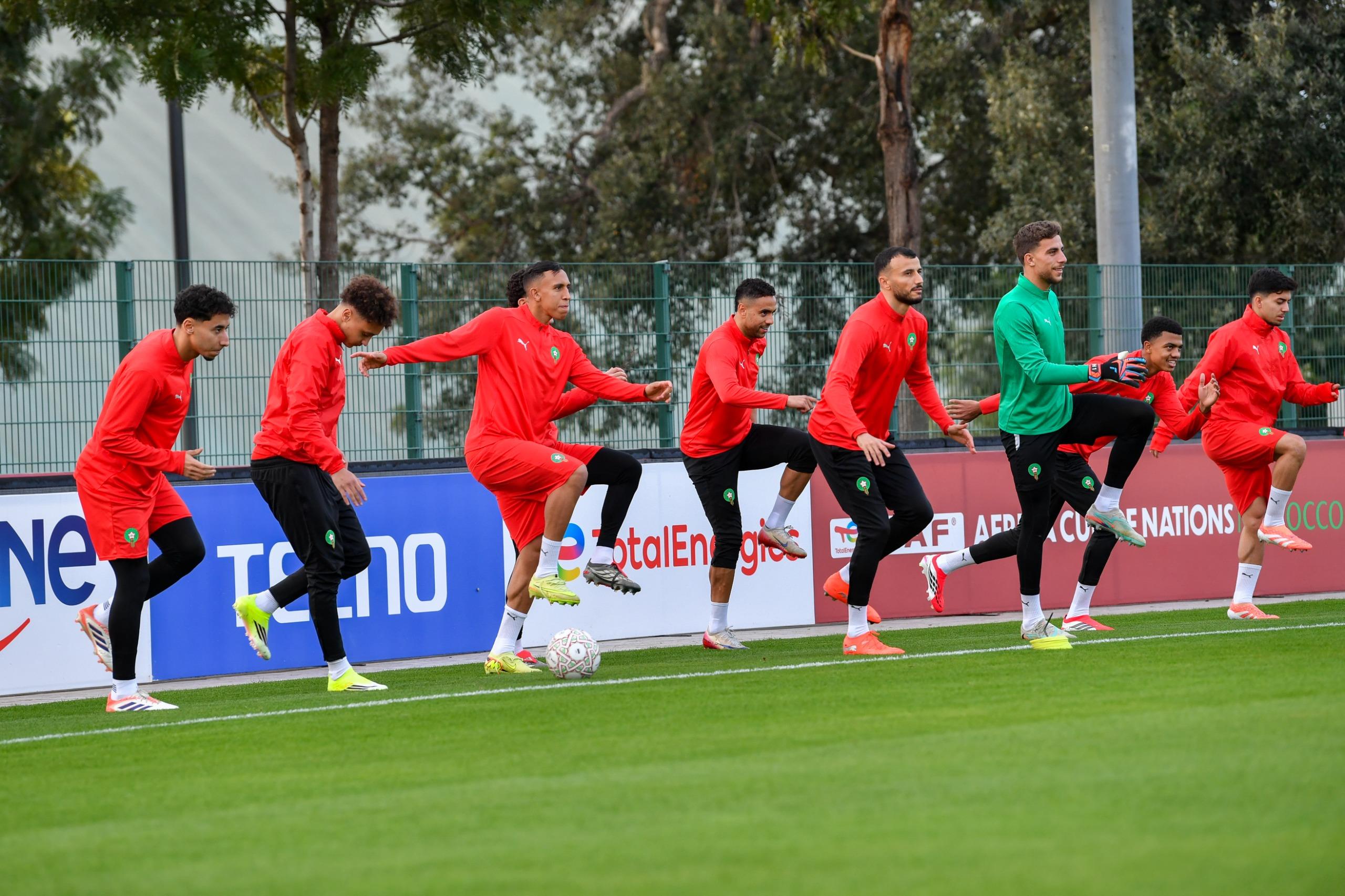 لاعبو المنتخب المغربي يؤكدون عزمهم على التتويج باللقب القاري الثاني