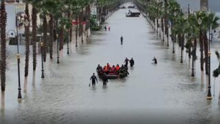 إغلاق مداخل القصر الكبير بسبب الفيضانات