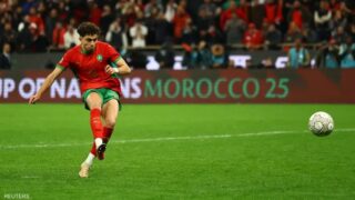 “ماركا”: نائل العيناوي محط أنظار ريال مدريد وبرشلونة
