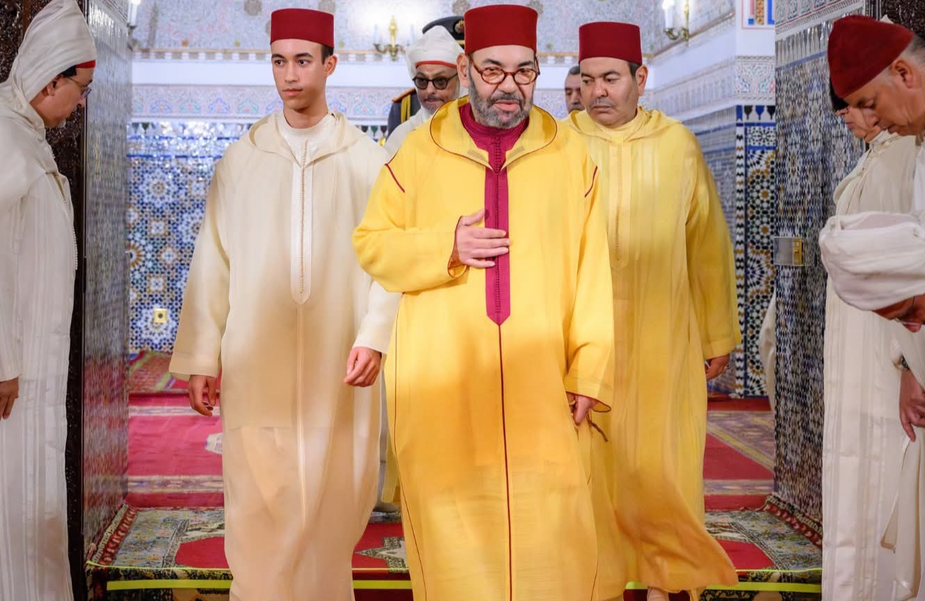 أمير المؤمنين يترأس بالقصر الملكي بالرباط حفلا دينيا إحياء لليلة القدر المباركة
