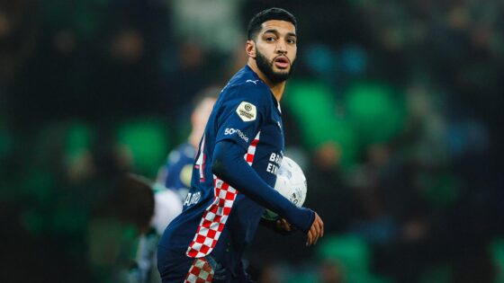 صيباري يصنع هدفي فريقه في الدوري الهولندي الممتاز