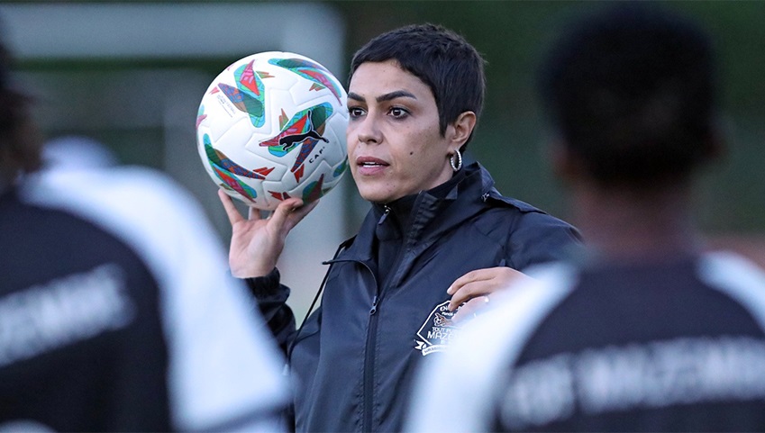 كرة القدم .. تعيين المغربية لمياء بومهدي مدربة للمنتخب الأردني للسيدات