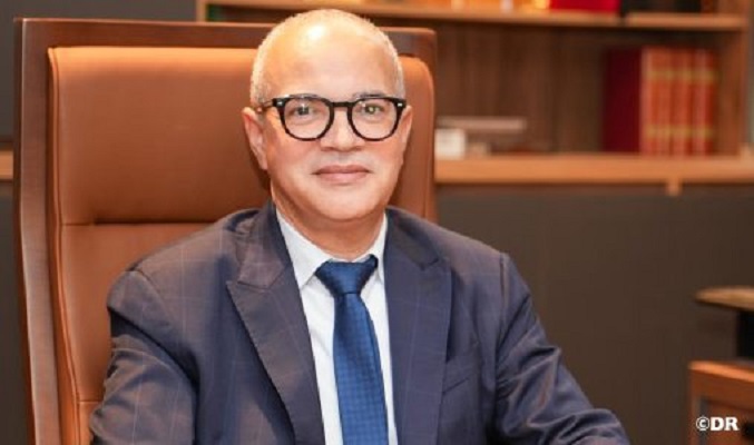 انتخاب إبراهيم لكحل عضوا في الأكاديمية الفرنسية للجراحة