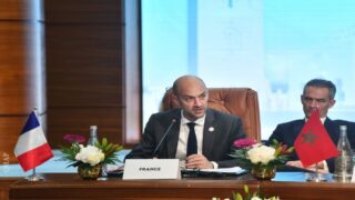 وزير الخارجية الفرنسي: المملكة المغربية فاعل رئيسي في مجال حفظ السلام