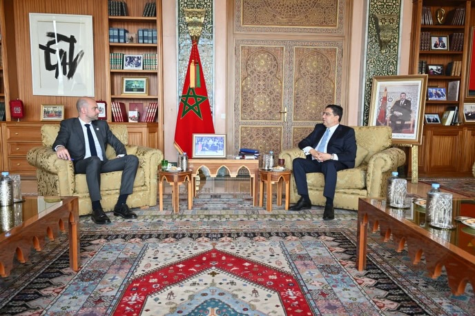 فرنسا تجدد التأكيد على أن “حاضر ومستقبل الصحراء يندرجان في إطار السيادة المغربية ” وتحدد التدابير المعتمدة تطبيقا لهذا القرار