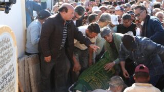 تشييع جثمان عميد الأغنية المغربية الموسيقار الراحل عبد الوهاب الدكالي بالدار البيضاء