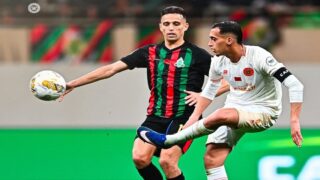 البطولة.. سباق اللقب يحتدم بين الجيش الملكي والمغرب الفاسي ونهضة بركان