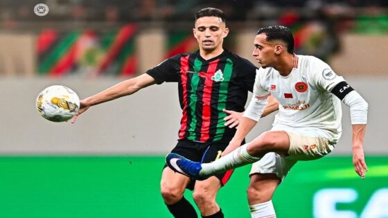 البطولة.. سباق اللقب يحتدم بين الجيش الملكي والمغرب الفاسي ونهضة بركان