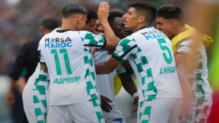 الرجاء يتجاوز النادي المكناسي ويواصل التشبث بحظوظه في سباق اللقب