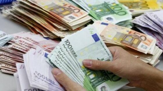 تحويلات المغاربة المقيمين بالخارج.. تشديد الإجراءات التنظيمية في أوروبا تحد رئيسي أمام البنوك المغربية