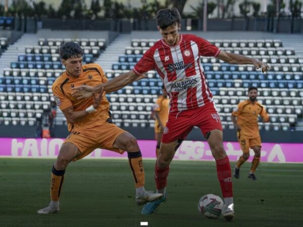 البطولة.. التعادل السلبي يحسم مواجهة اتحاد تواركة والكوكب المراكشي