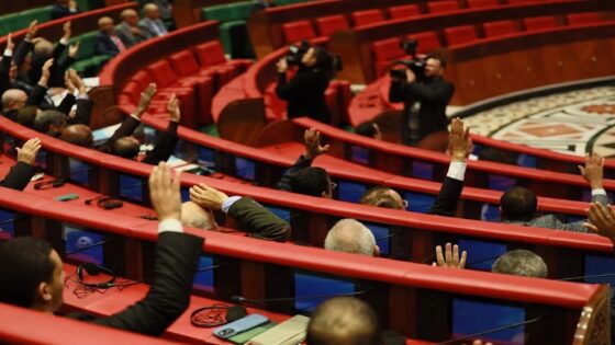 مجلس المستشارين.. رؤساء الفرق ومنسقو المجموعات يوقعون النسخة الموطدة لمدونة الأخلاقيات