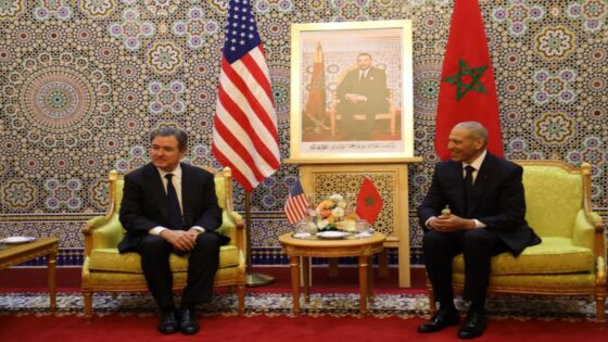 السفير الأمريكي بالعيون لتدشين شراكة في الطاقة الخضراء