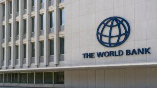 البنك الإفريقي للتنمية وصندوق التجهيز الجماعي يوقعان اتفاقية قرض بقيمة 150 مليون يورو لدعم التنمية الترابية