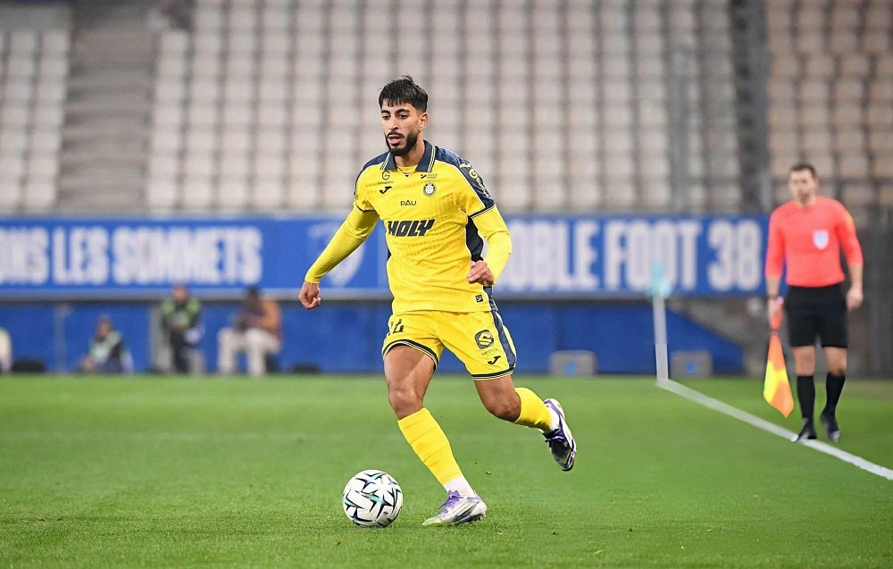 اللاعب المغربي ريان توزغار ينضم إلى ستاندار دو لييج البلجيكي