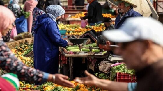 ثقة الأسر تتحسن.. لكن المخاوف من غلاء المعيشة والبطالة مستمرة